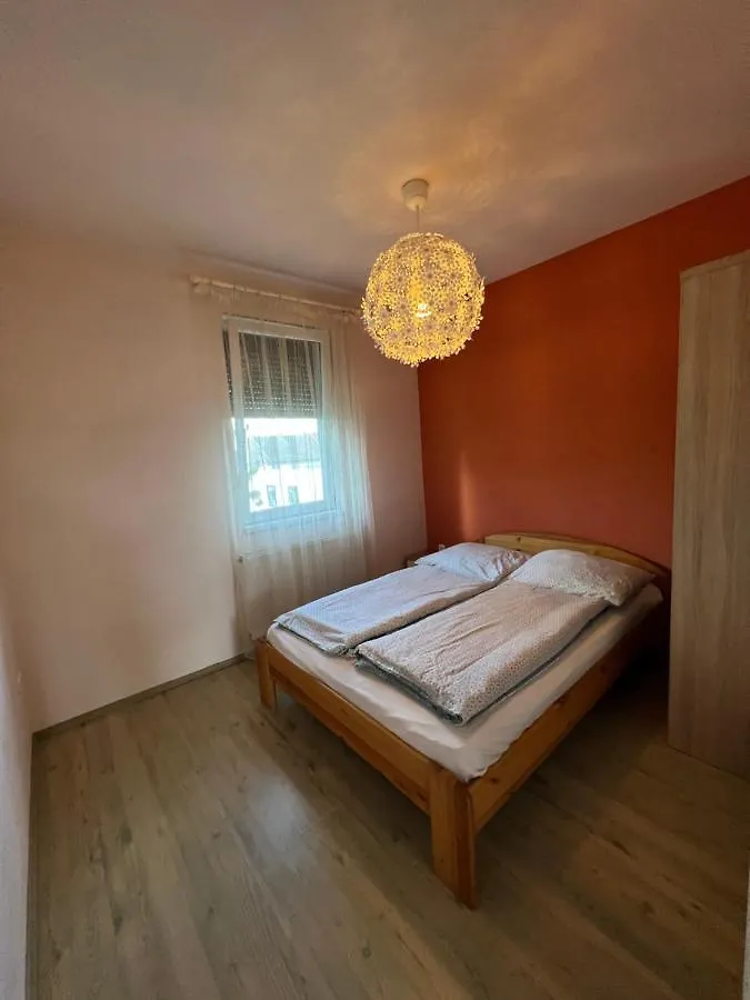 Kristaly Apartman Szeged 0*,